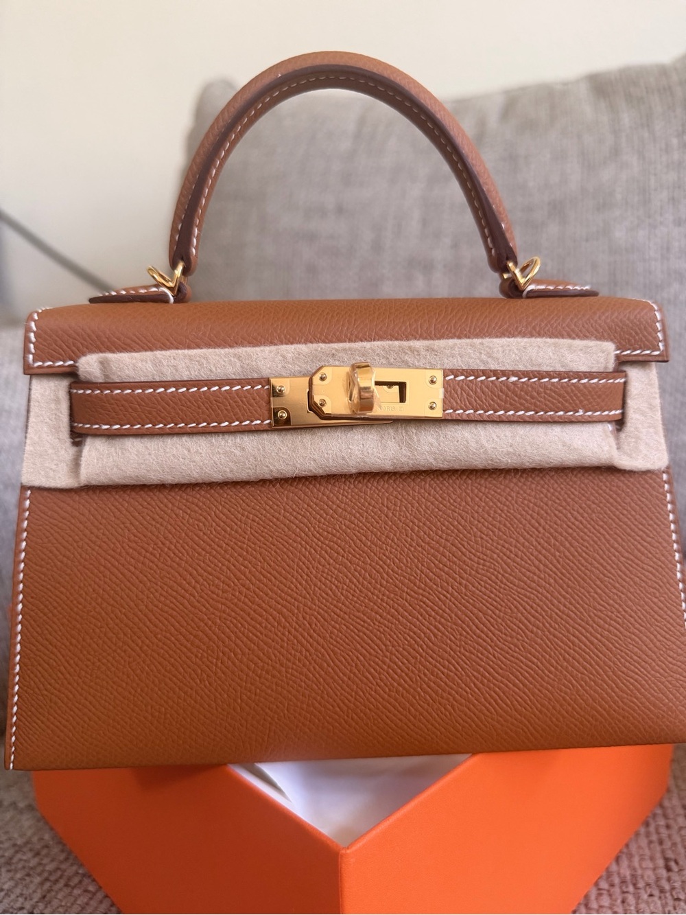 New w/ Receipt HERMÈS Gold GHW mini Kelly 20 Epsom Sellier , Stamp G -2026